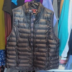 Reebok Men's Black Puffer Vest